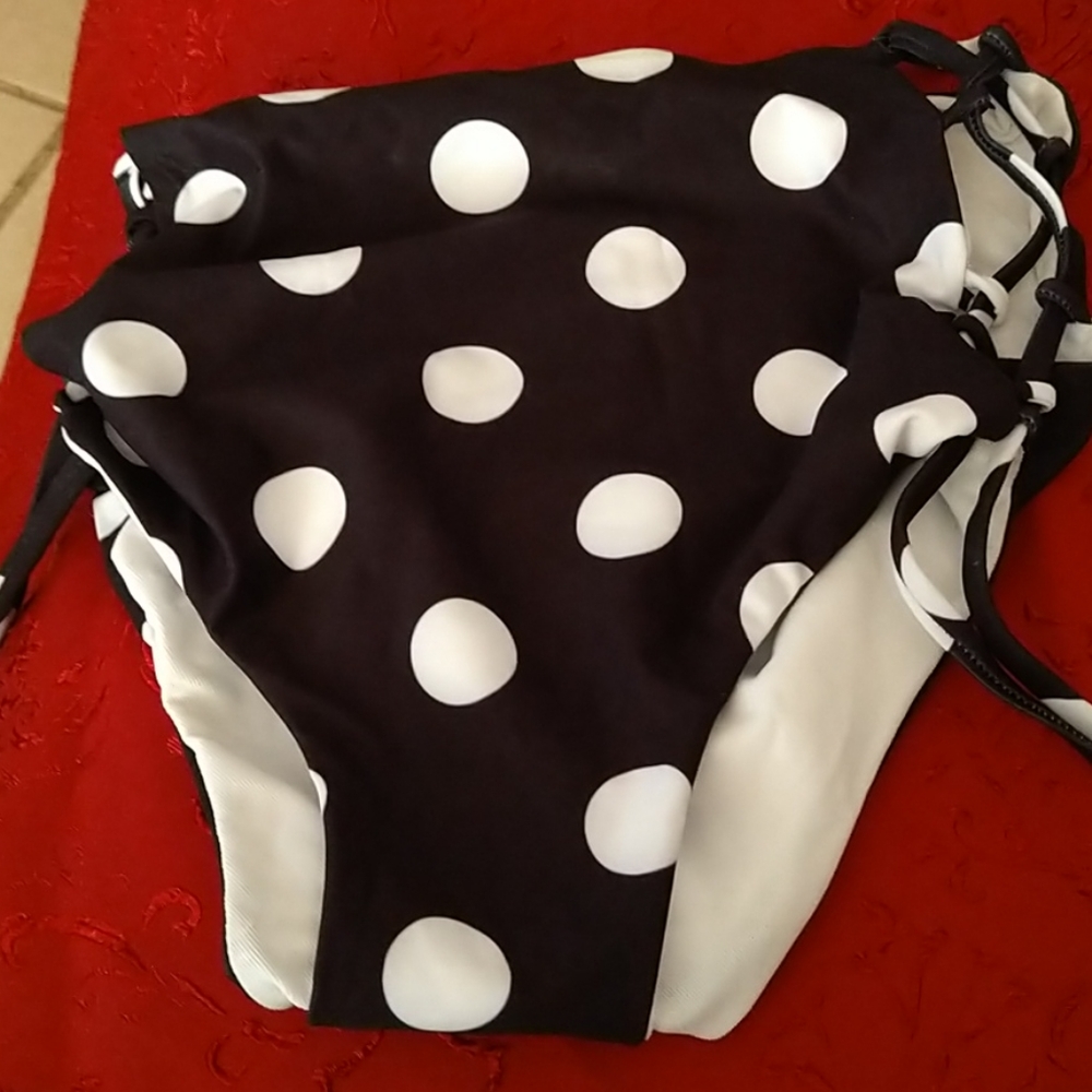 Bikini bottoms